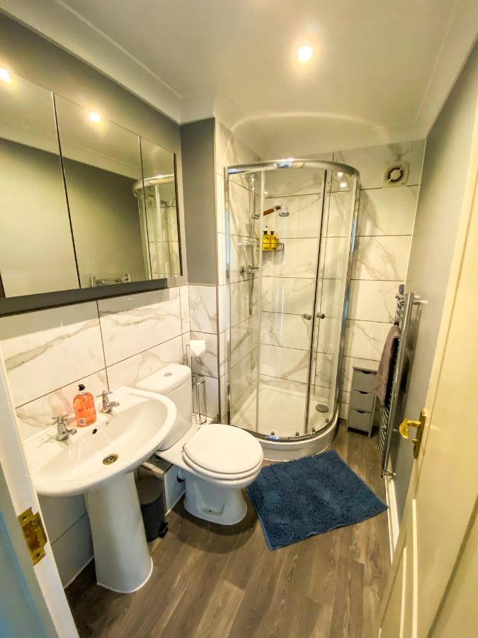 Kings Quarters Boutique Rooms Hartford  Экстерьер фото